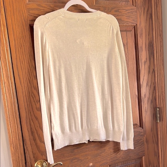 Gap Button Down Large Sweater NWT - Picture 2 of 6